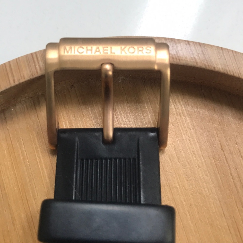 Michael Kors Watch - Picture 2 of 2